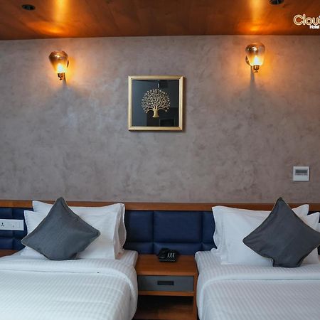 Hotel Cloud Bay Manjeri Exteriör bild